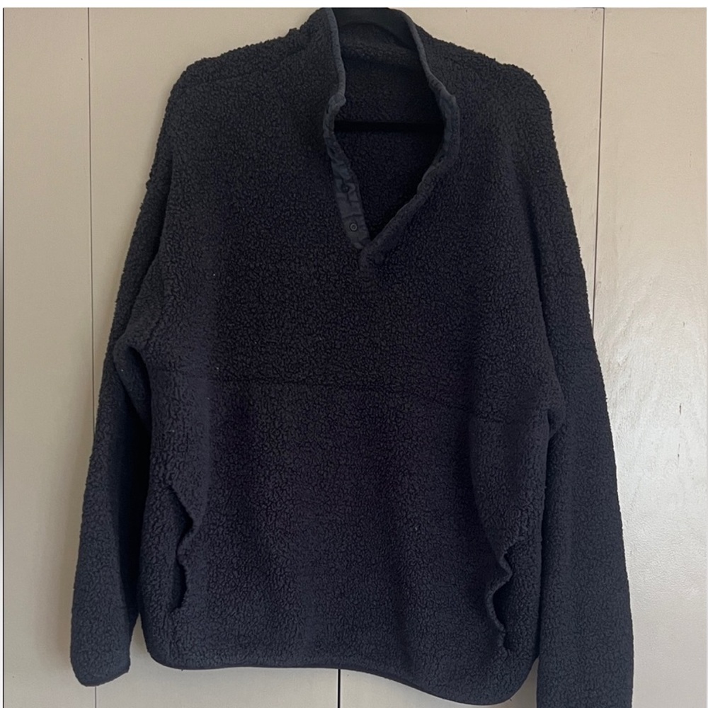 SKIMS Black Fleece Sweatshirt